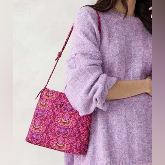 Vera Bradley X Wicked Glinda She's So Good Original Hipster Crossbody NWT - Picture 3 of 3